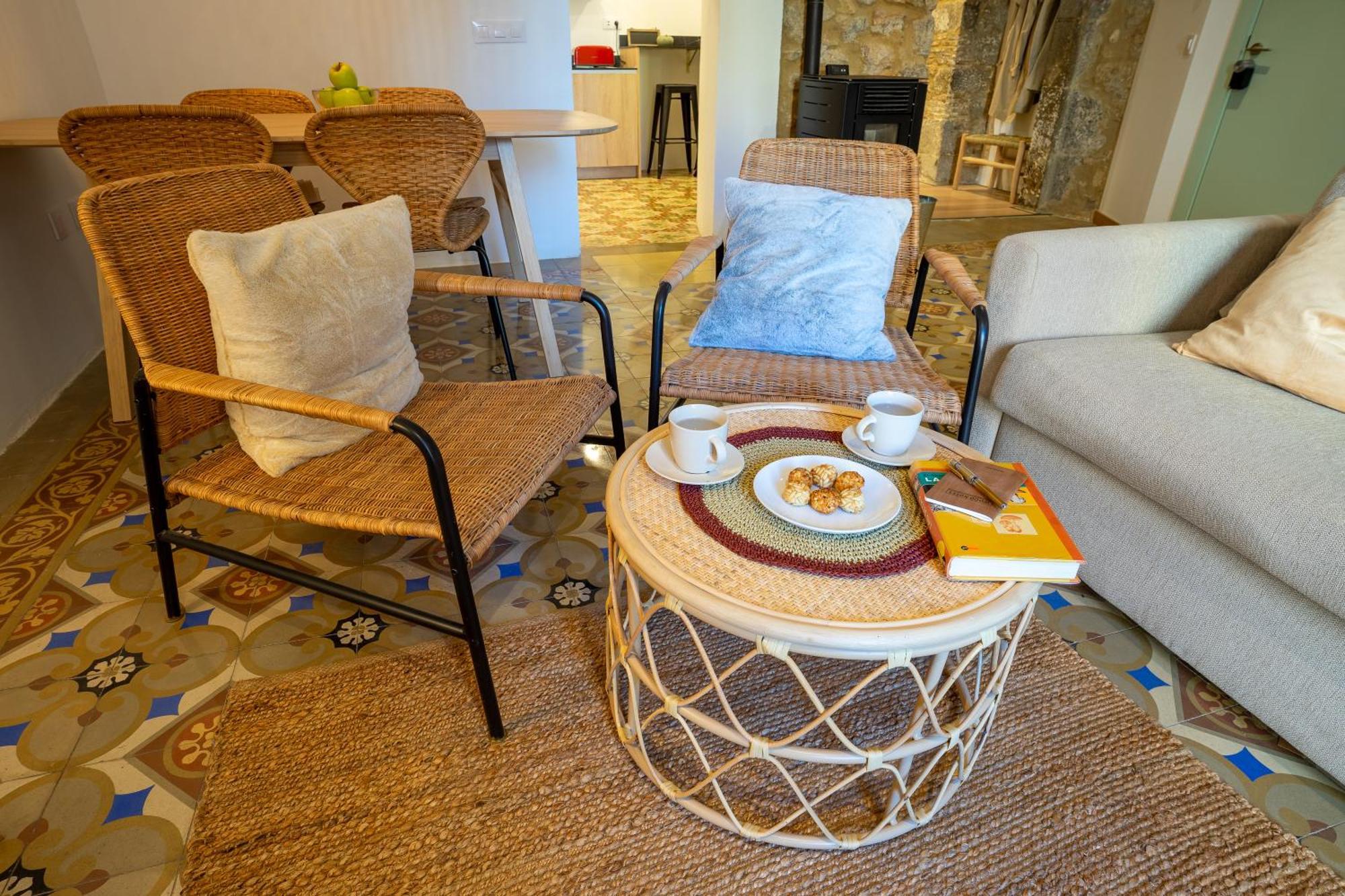 Empordanna, Apartamento Con Encanto En El Corazon Del Emporda Torroella de Montgrí Exterior photo