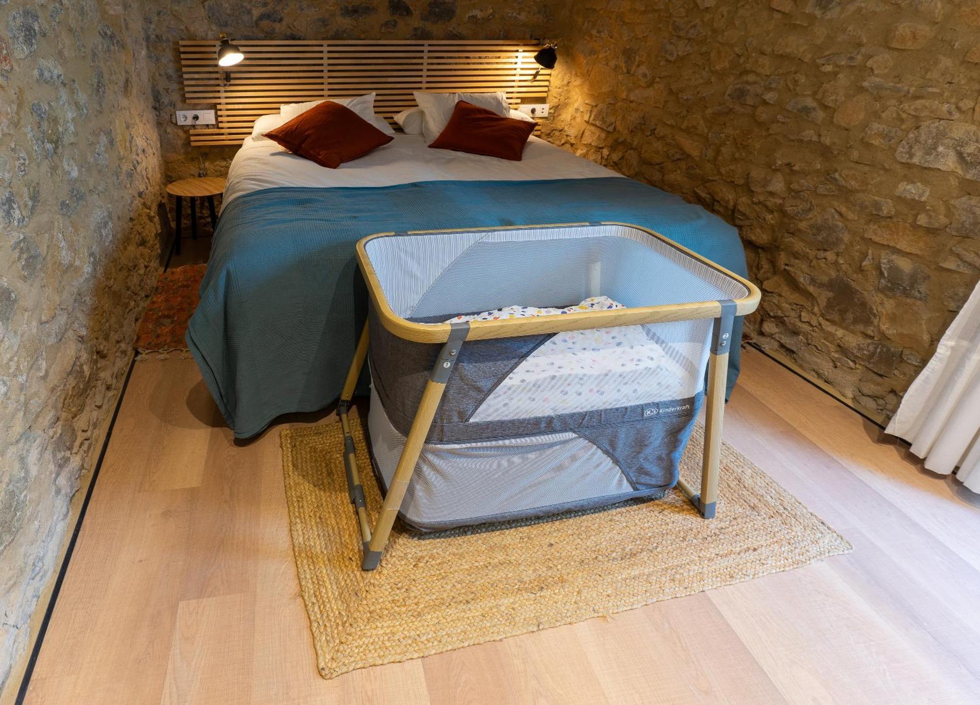 Empordanna, Apartamento Con Encanto En El Corazon Del Emporda Torroella de Montgrí Exterior photo